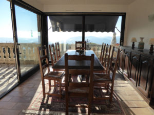 Holiday-Home-France-La-Verand-dining Room