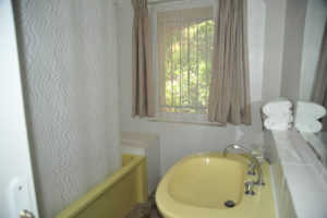 Holiday-Rental-Nice-Bathroom