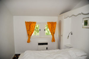 provence-holiday-apartment-grasse-bedroom