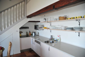 Provence-Ferienhaus-grasse-kitchen-2